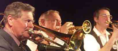 Alan Adams,Petr Hassman a Pavel Jank